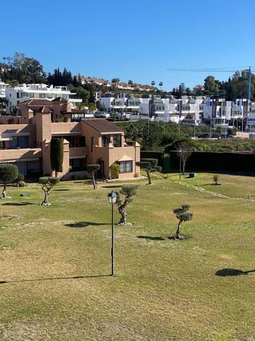 3 soveværelse Penthouse til salg i El Paraiso, Estepona med swimmingpool - € 835.000 (Ref: 9800566)
