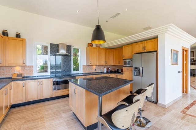 5 sovrum Villa till salu i Benahavís med pool garage - 4 499 000 € (Ref: 9800567)