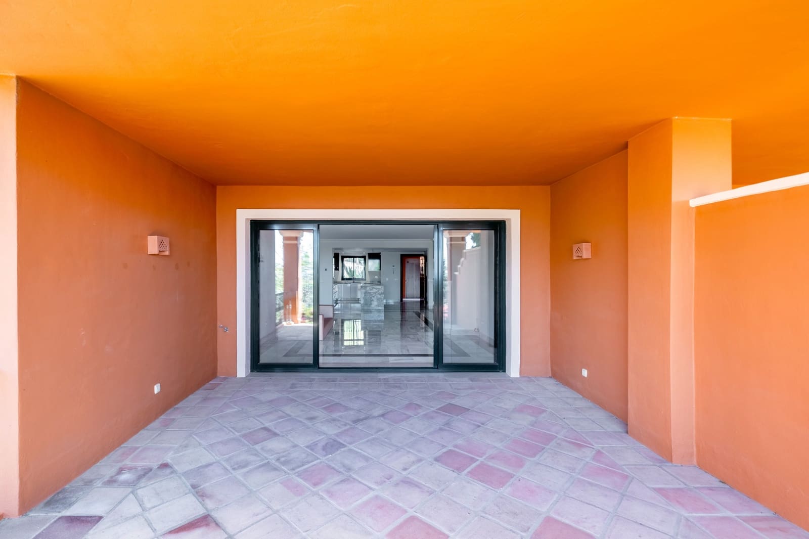 2 soveværelse Lejlighed til salg i Benahavis med swimmingpool garage - € 675.000 (Ref: 9800568)