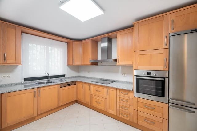 3 soverom Leilighet til salgs i Benahavís med svømmebasseng garasje - € 875 000 (Ref: 9800570)