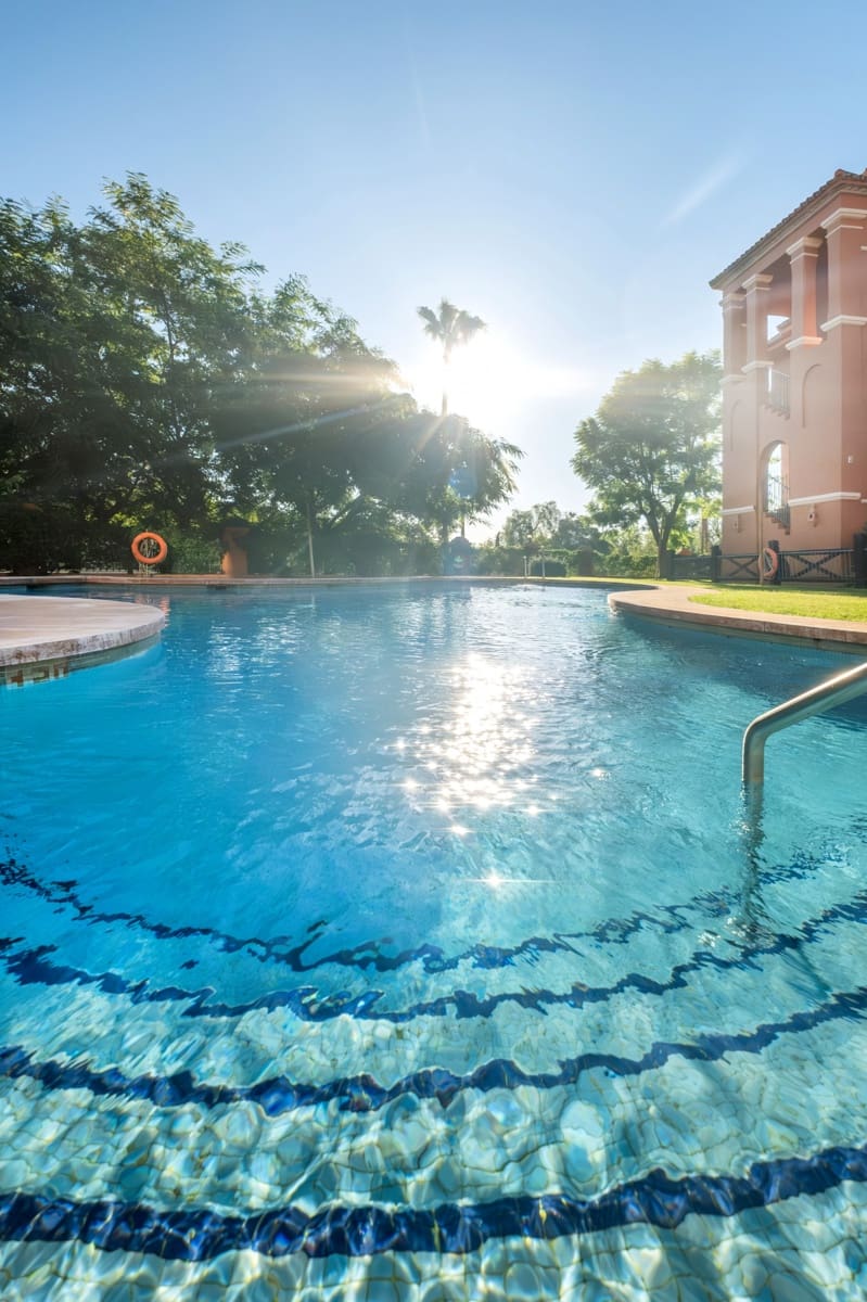 3 soverom Leilighet til salgs i Benahavis med svømmebasseng garasje - € 875 000 (Ref: 9800570)