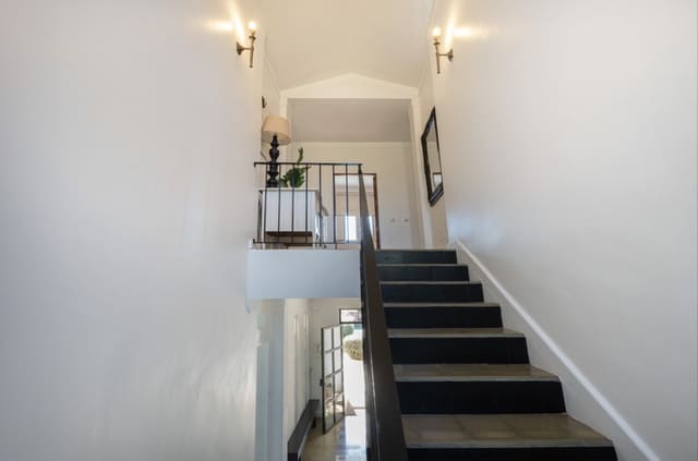4 slaapkamer Villa te koop in Archidona met zwembad garage - € 519.000 (Ref: 9801274)