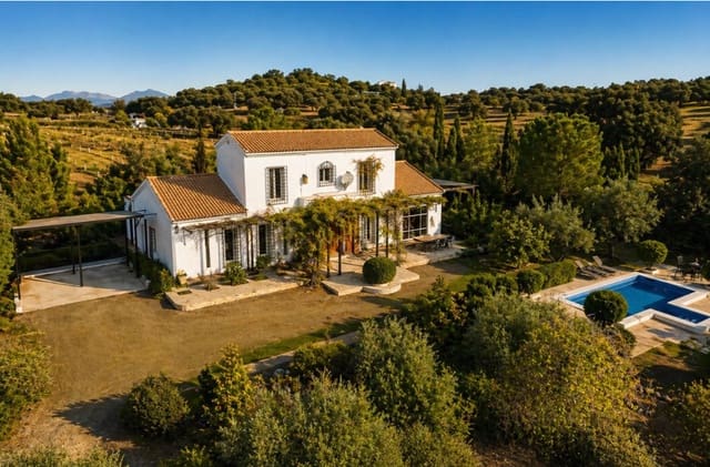 4 slaapkamer Villa te koop in Archidona met zwembad garage - € 519.000 (Ref: 9801274)