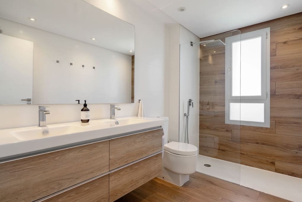 3 chambre Penthouse à vendre à Sotogrande avec piscine garage - 990 000 € (Ref: 9801276)