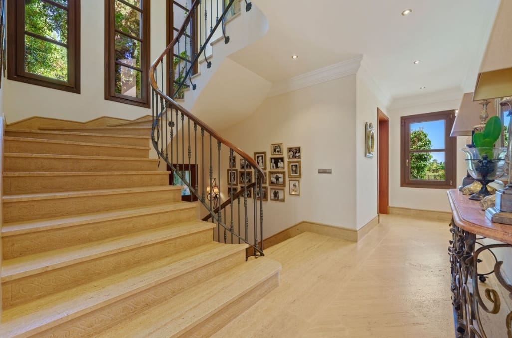 6 soveværelse Villa til salg i Marbella med swimmingpool garage - € 8.950.000 (Ref: 9813247)