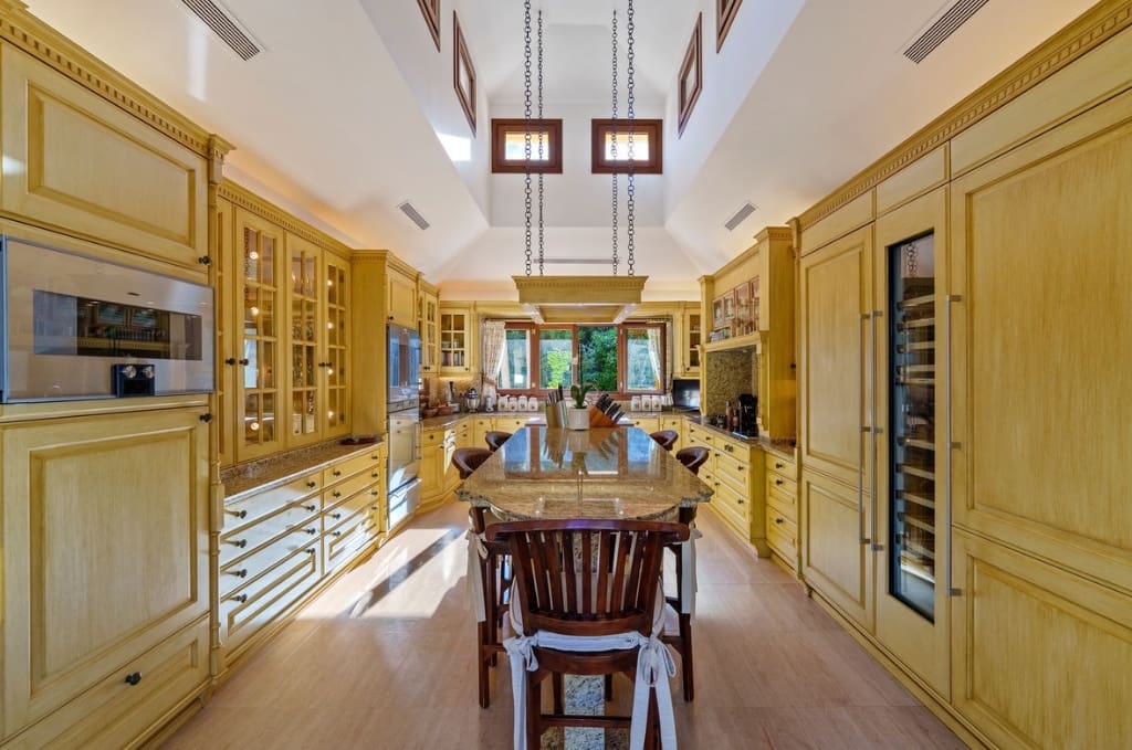 6 soveværelse Villa til salg i Marbella med swimmingpool garage - € 8.950.000 (Ref: 9813247)