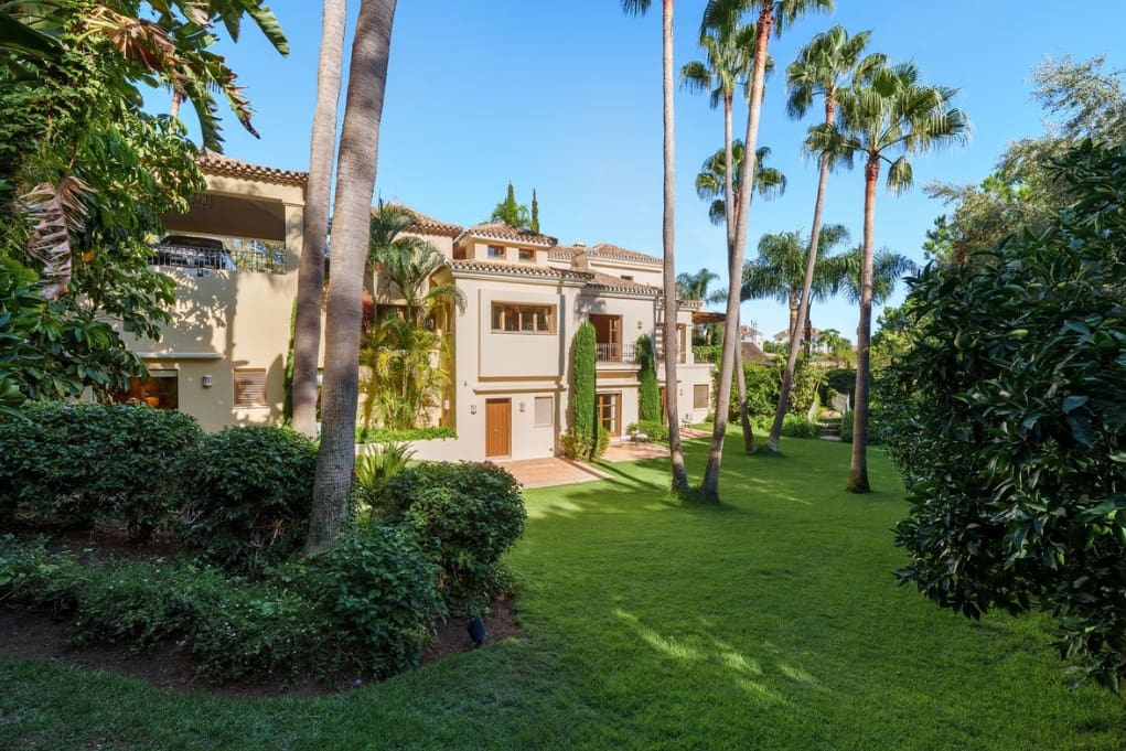 6 soveværelse Villa til salg i Marbella med swimmingpool garage - € 8.950.000 (Ref: 9813247)