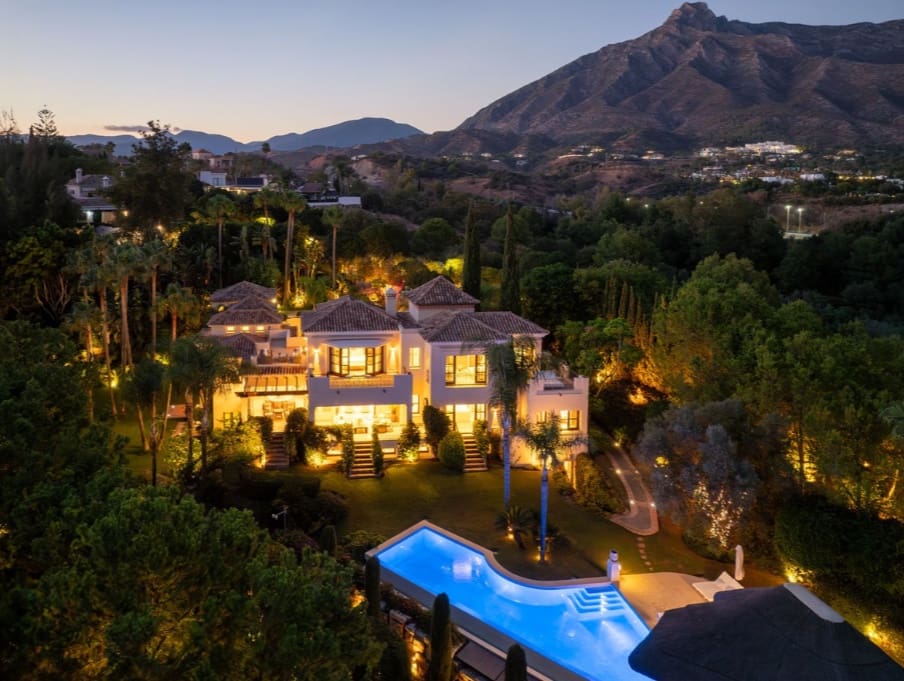 6 soveværelse Villa til salg i Marbella med swimmingpool garage - € 8.950.000 (Ref: 9813247)