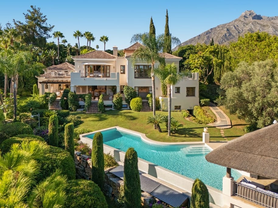 6 soveværelse Villa til salg i Marbella med swimmingpool garage - € 8.950.000 (Ref: 9813247)