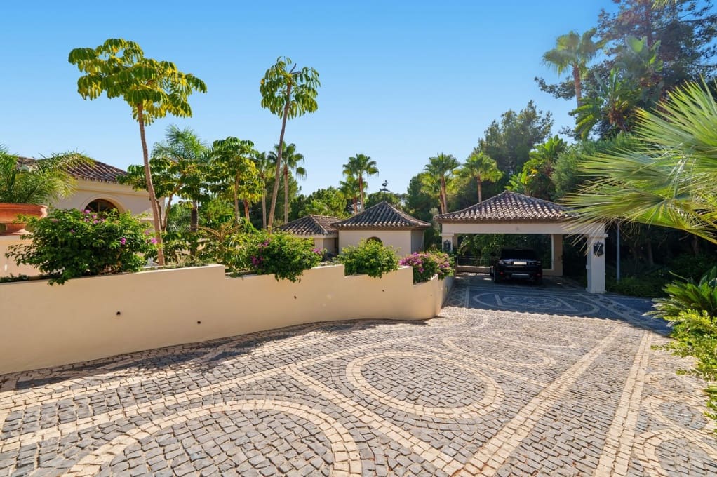 6 soveværelse Villa til salg i Marbella med swimmingpool garage - € 8.950.000 (Ref: 9813247)