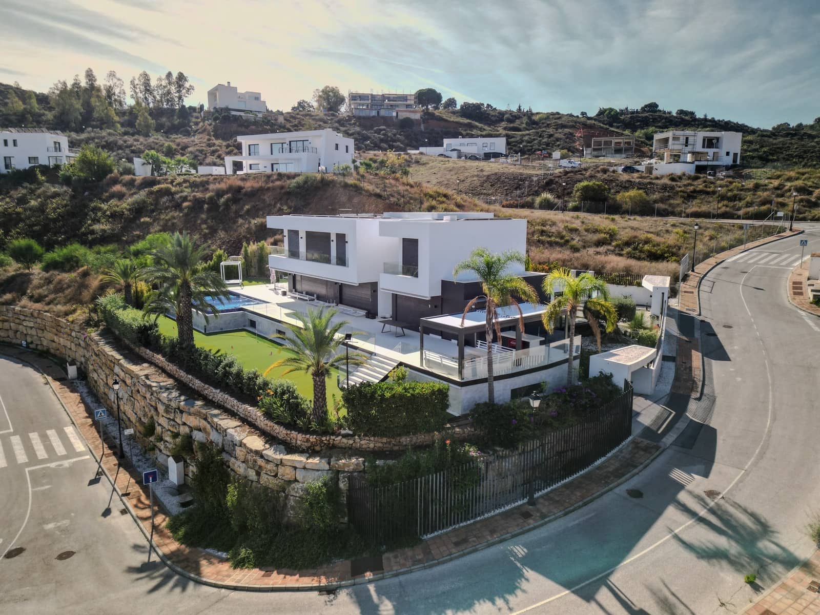 5 chambre Villa/Maison à vendre à La Cala de Mijas avec piscine garage - 3 990 000 € (Ref: 9814285)