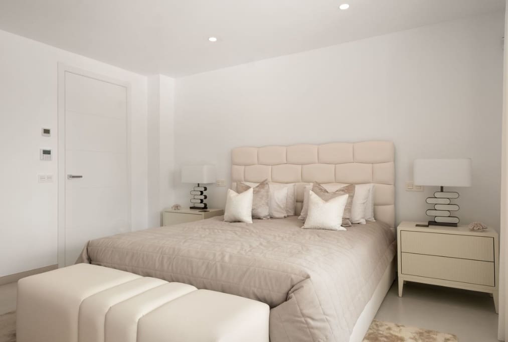 4 quarto Moradia para venda em Marbella com piscina garagem - 3 650 000 € (Ref: 9824681)