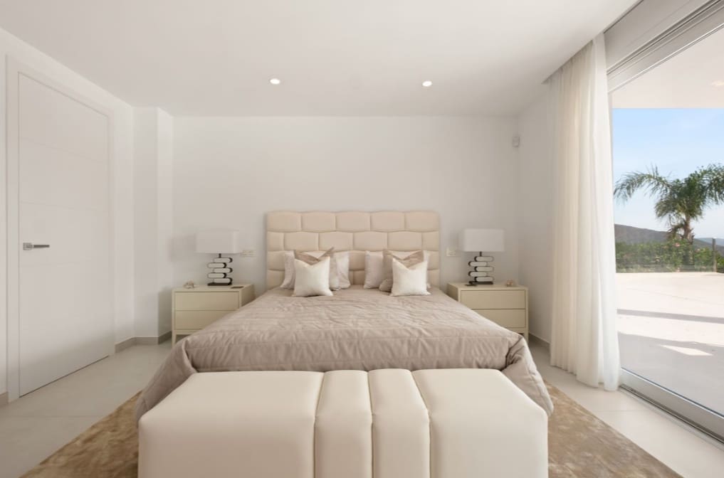 4 quarto Moradia para venda em Marbella com piscina garagem - 3 650 000 € (Ref: 9824681)
