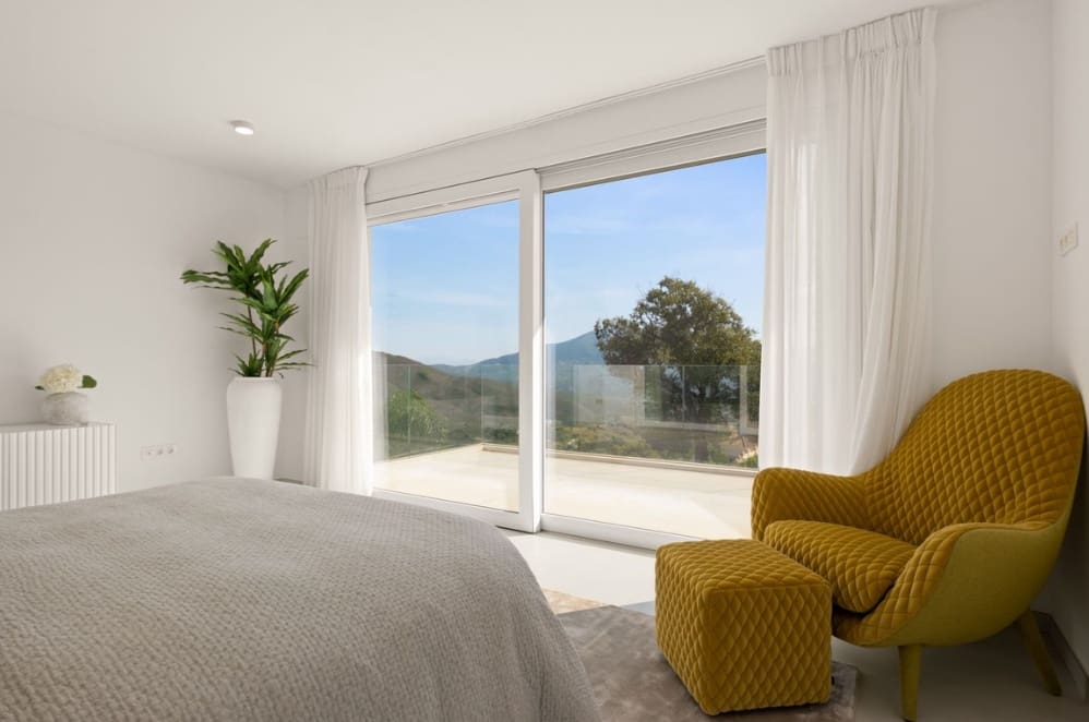4 quarto Moradia para venda em Marbella com piscina garagem - 3 650 000 € (Ref: 9824681)