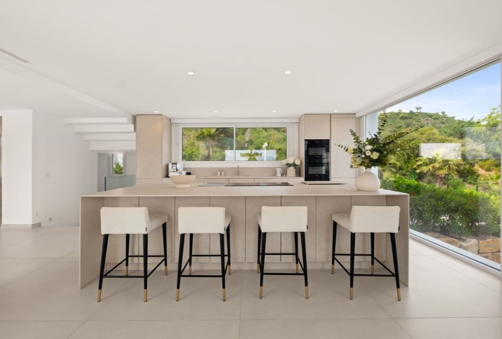 4 quarto Moradia para venda em Marbella com piscina garagem - 3 650 000 € (Ref: 9824681)