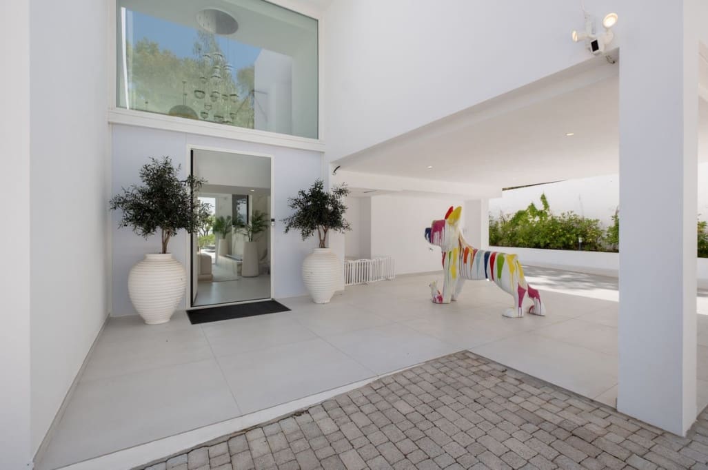 4 quarto Moradia para venda em Marbella com piscina garagem - 3 650 000 € (Ref: 9824681)
