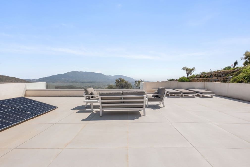 4 quarto Moradia para venda em Marbella com piscina garagem - 3 650 000 € (Ref: 9824681)