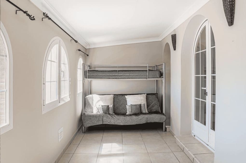4 quarto Moradia para venda em Estepona com piscina garagem - 1 500 000 € (Ref: 9824684)