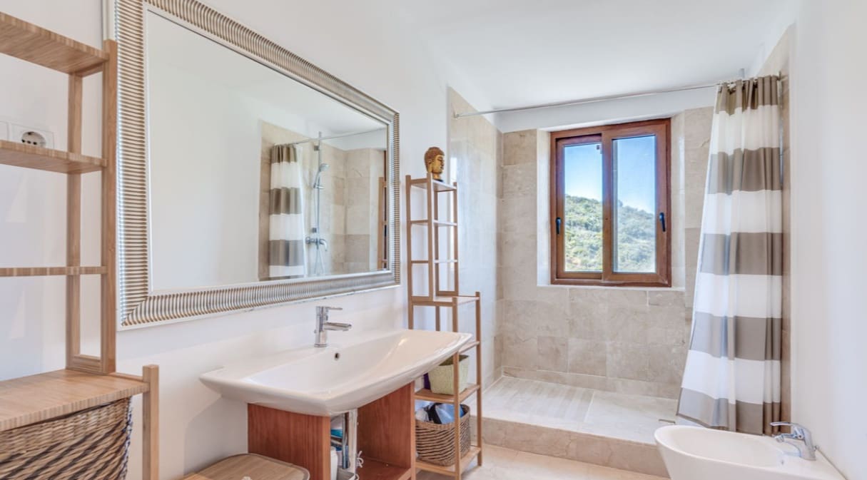5 bedroom Villa for sale in Mijas Costa with pool garage - € 1,890,000 (Ref: 9824685)
