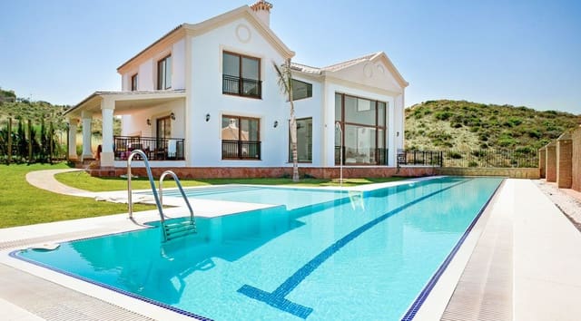 5 soveværelse Villa til salg i Mijas Costa, Mijas med swimmingpool garage - € 1.890.000 (Ref: 9824685)