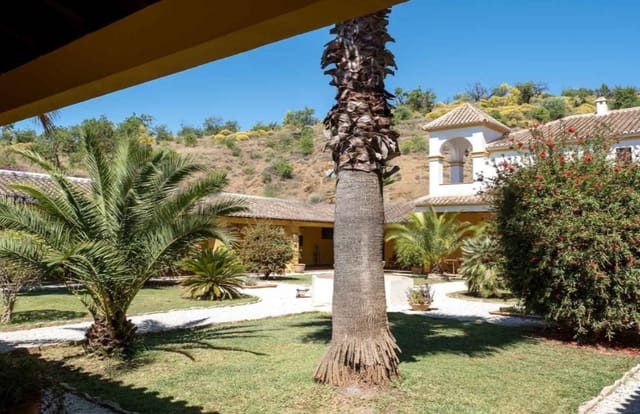 13 quarto Moradia para venda em Almogía com piscina garagem - 2 200 000 € (Ref: 9824688)