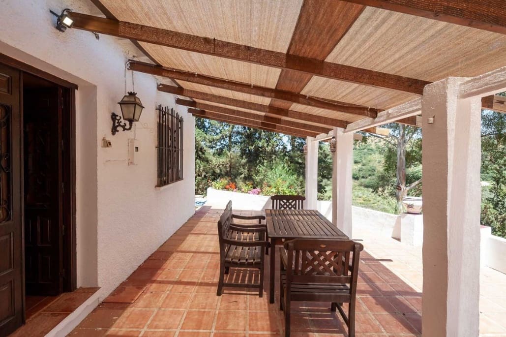 13 soverom Villa til salgs i Almogia med svømmebasseng garasje - € 2 200 000 (Ref: 9824688)