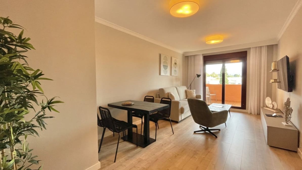 3 makuuhuone Kattohuoneisto myytävänä paikassa Marbella mukana uima-altaan 
autotalli - 400 000 € (Ref: 9824689)