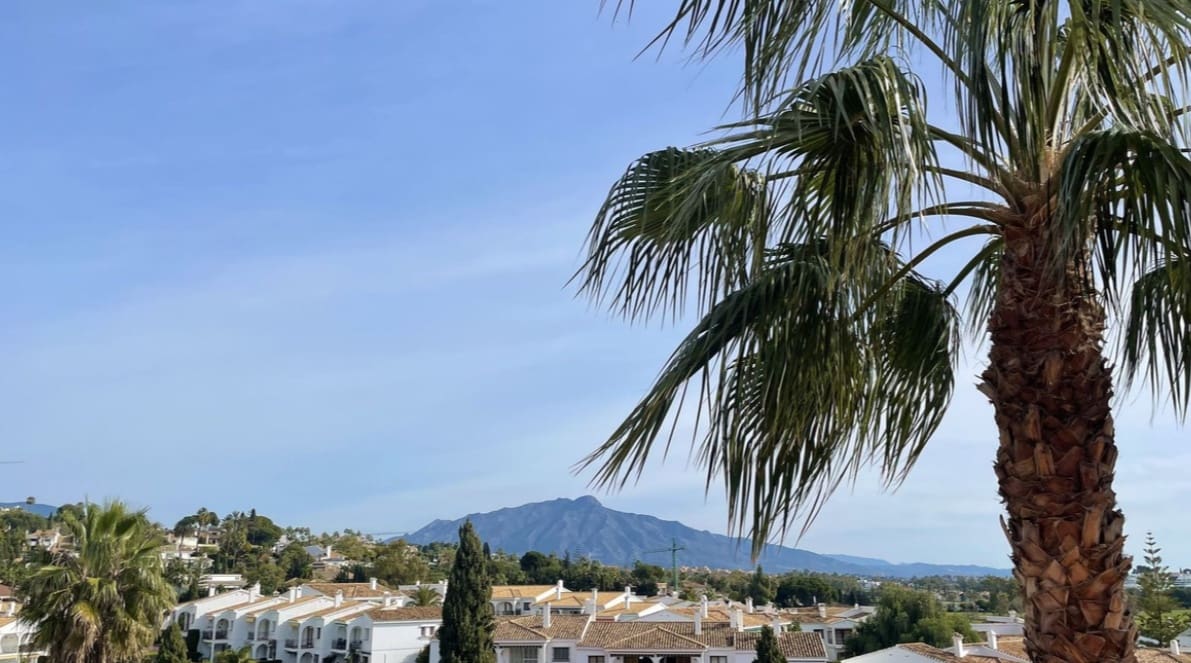 3 makuuhuone Kattohuoneisto myytävänä paikassa Marbella mukana uima-altaan 
autotalli - 400 000 € (Ref: 9824689)
