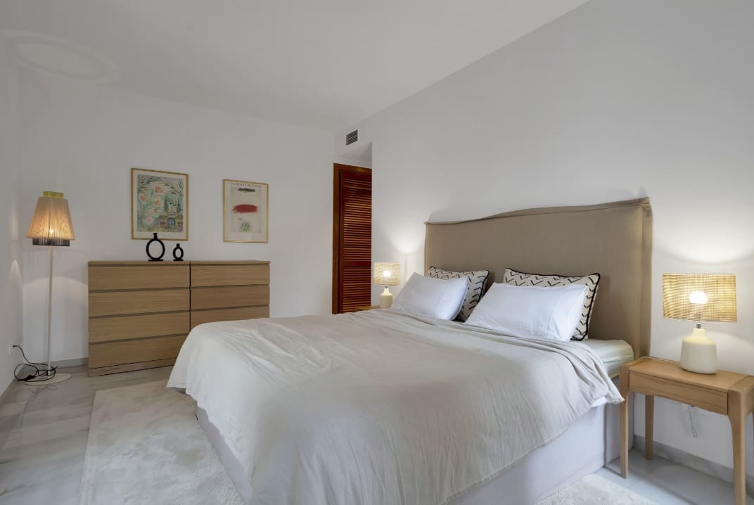 2 slaapkamer Appartement te koop in Marbella met zwembad garage - € 890.000 (Ref: 9824690)
