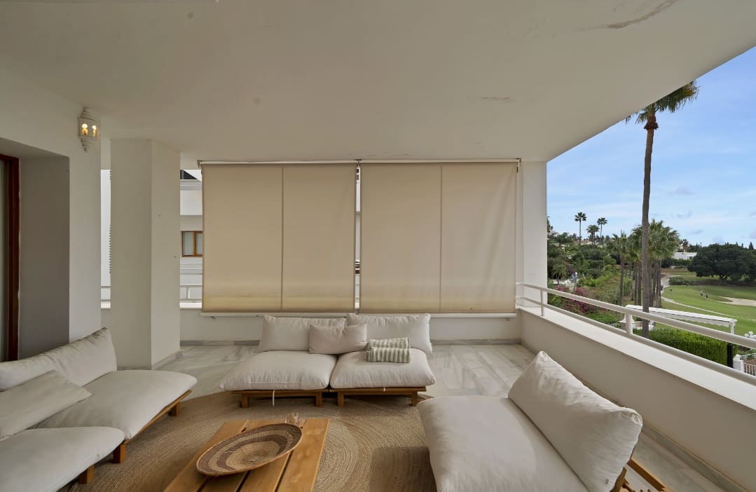 2 slaapkamer Appartement te koop in Marbella met zwembad garage - € 890.000 (Ref: 9824690)