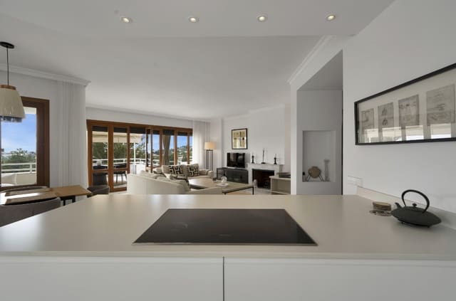 2 slaapkamer Appartement te koop in Marbella met zwembad garage - € 890.000 (Ref: 9824690)