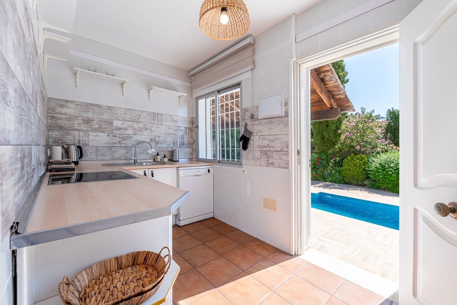 3 sypialnia Willa na sprzedaż w Benalmadena z basenem garażem - 799 999 € (Ref: 9830879)