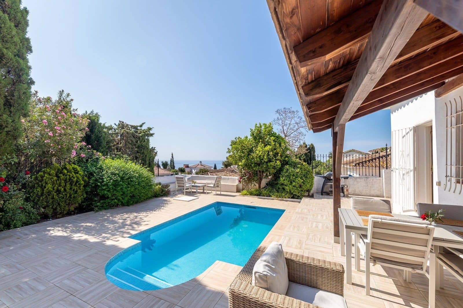 3 sypialnia Willa na sprzedaż w Benalmadena z basenem garażem - 799 999 € (Ref: 9830879)
