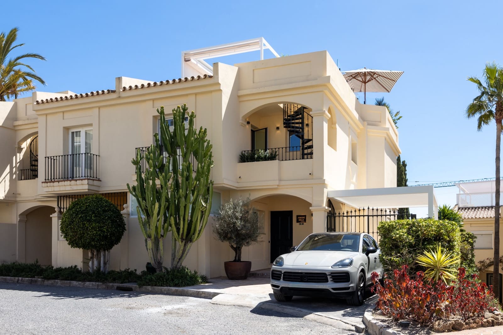 4 slaapkamer Huis te koop in Benahavis met zwembad garage - € 1.850.000 (Ref: 9836034)