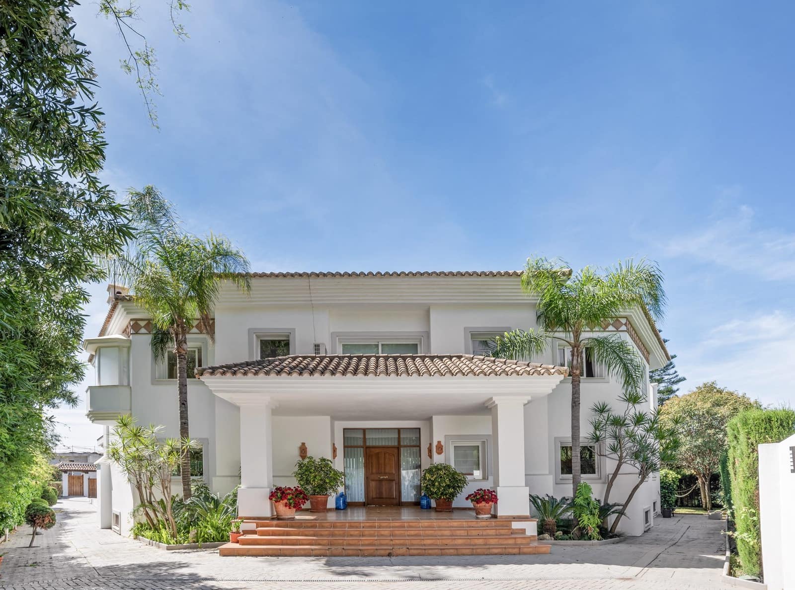 6 camera da letto Villa in vendita in Benahavis con piscina garage - 2.690.000 € (Rif: 9836035)