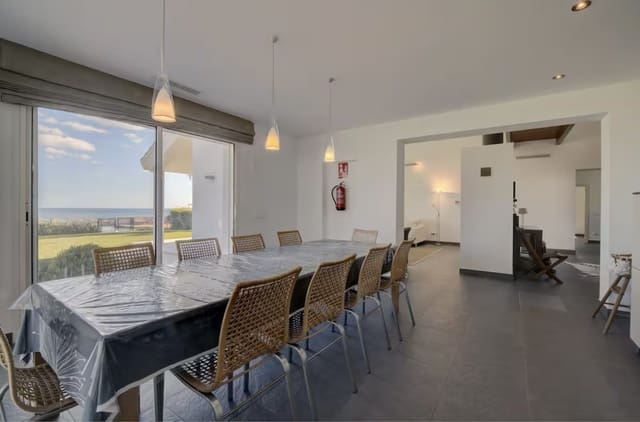 6 soverom Villa til salgs i Manilva med svømmebasseng garasje - € 2 975 000 (Ref: 9845115)