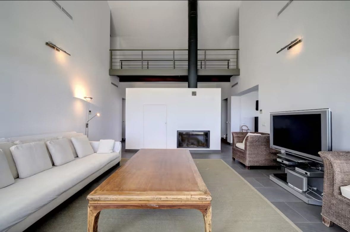 6 soverom Villa til salgs i Manilva med svømmebasseng garasje - € 2 975 000 (Ref: 9845115)