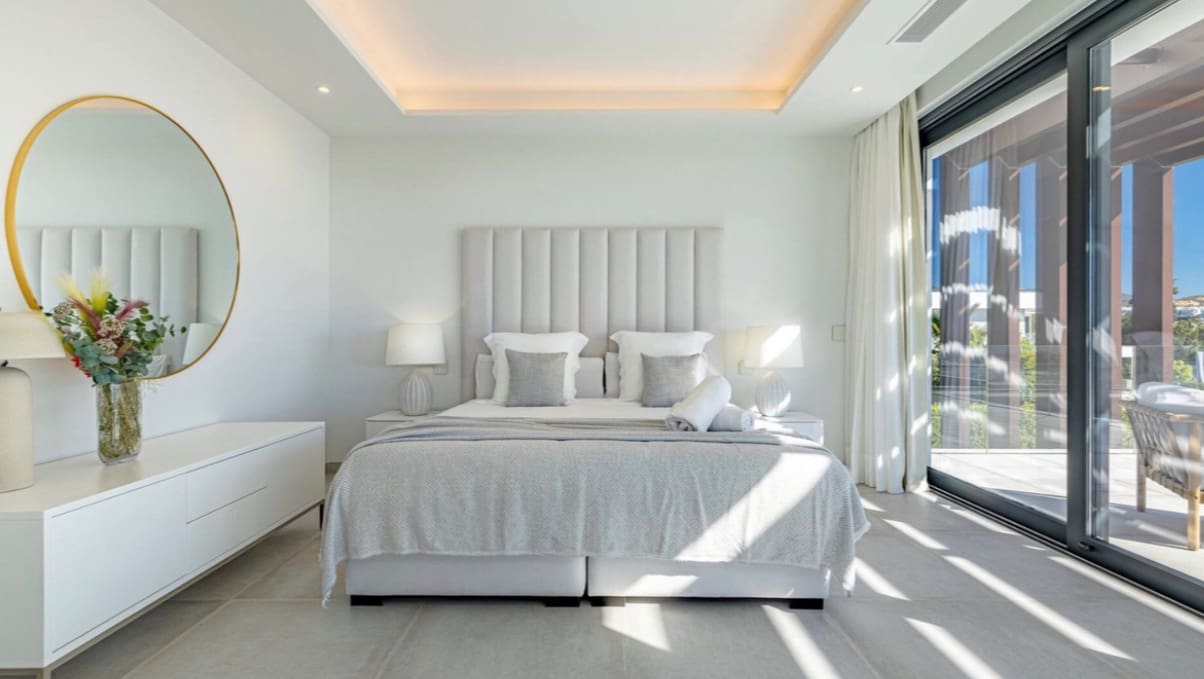 5 sovrum Villa till salu i Marbella med pool garage - 2 595 000 € (Ref: 9845116)