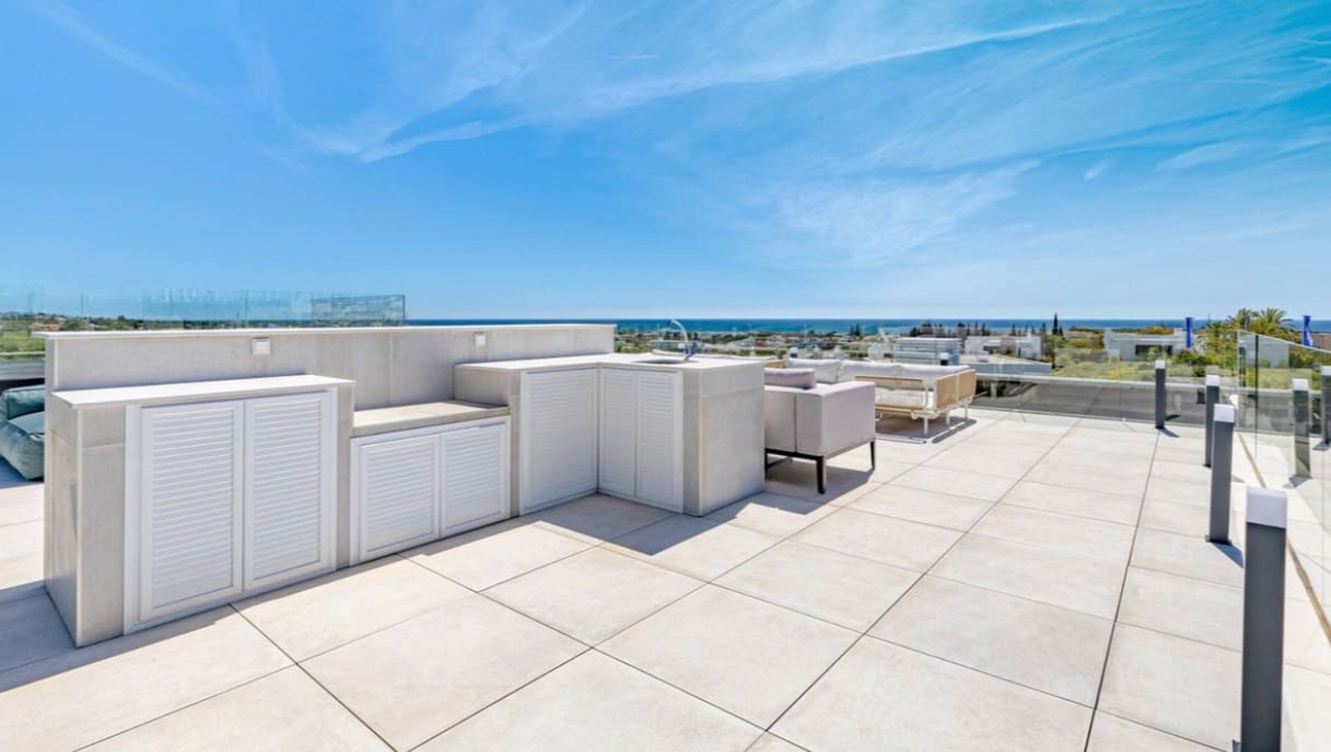 5 sovrum Villa till salu i Marbella med pool garage - 2 595 000 € (Ref: 9845116)
