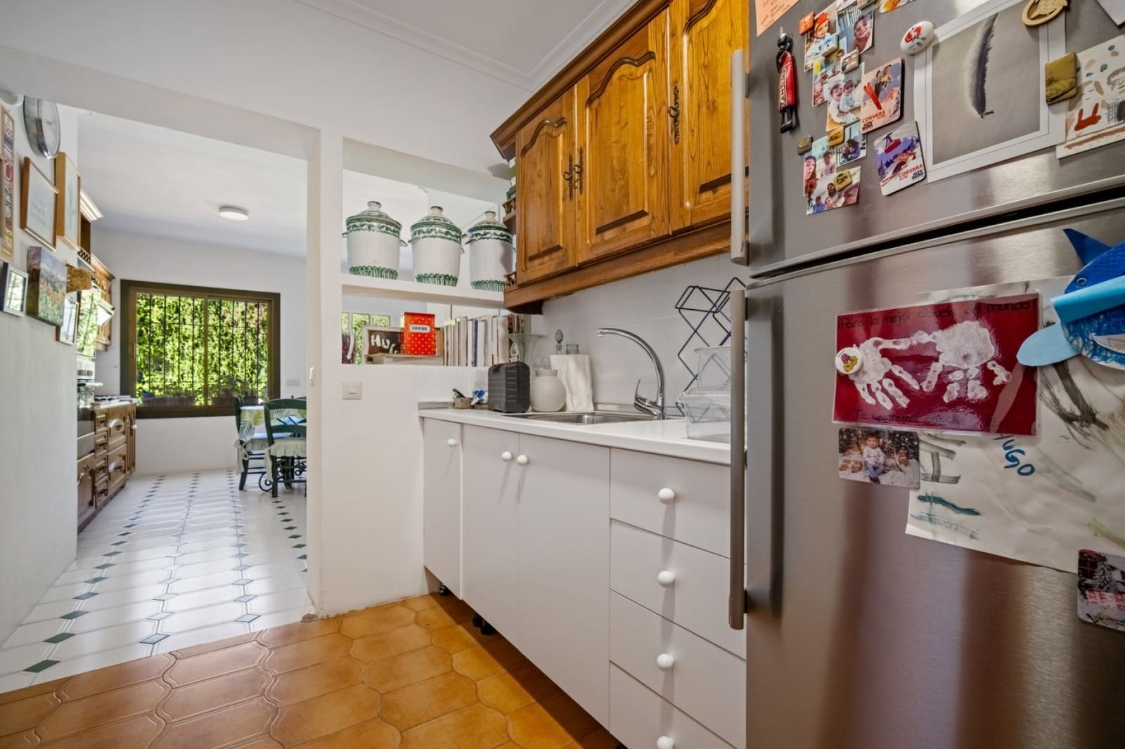 4 bedroom Villa for sale in Marbella with pool garage - € 2,695,000 (Ref: 9845118)