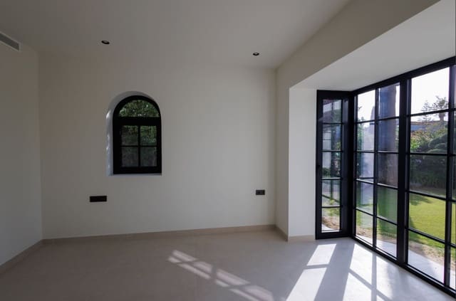 3 soveværelse Villa til salg i Sotogrande, San Roque med swimmingpool garage - € 2.580.000 (Ref: 9845119)