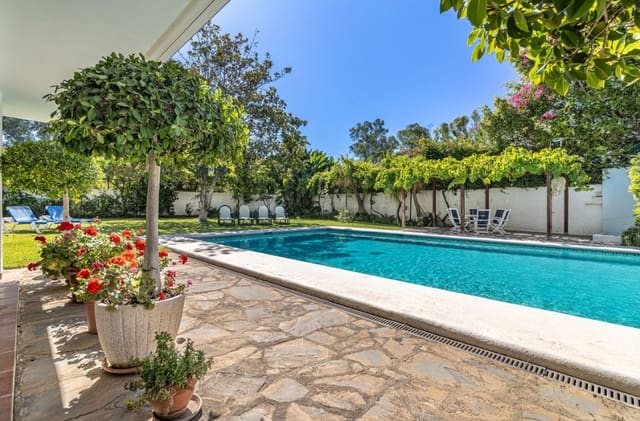 5 soveværelse Villa til salg i Marbella med swimmingpool garage - € 2.400.000 (Ref: 9845122)
