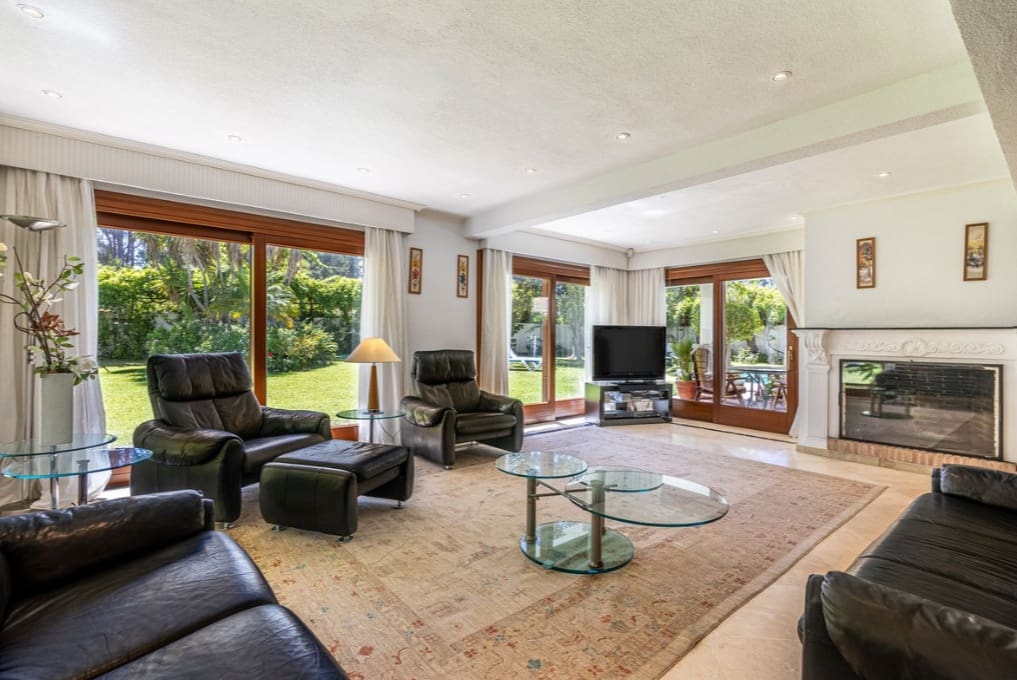 5 soveværelse Villa til salg i Marbella med swimmingpool garage - € 2.400.000 (Ref: 9845122)
