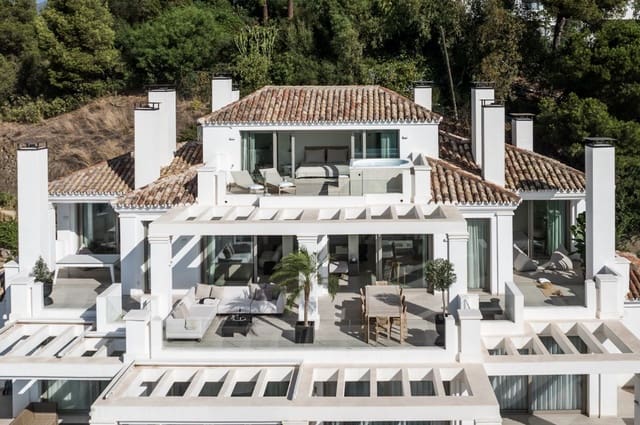 3 soverom Penthouse til salgs i Marbella med svømmebasseng garasje - € 2 890 000 (Ref: 9845123)