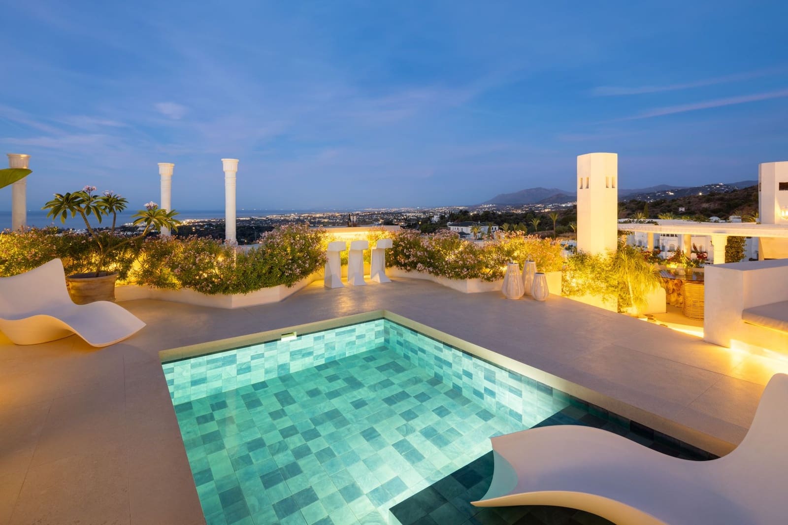 4 Zimmer Penthouse zu verkaufen in Marbella mit Pool - 2.995.000 € (Ref: 9845125)