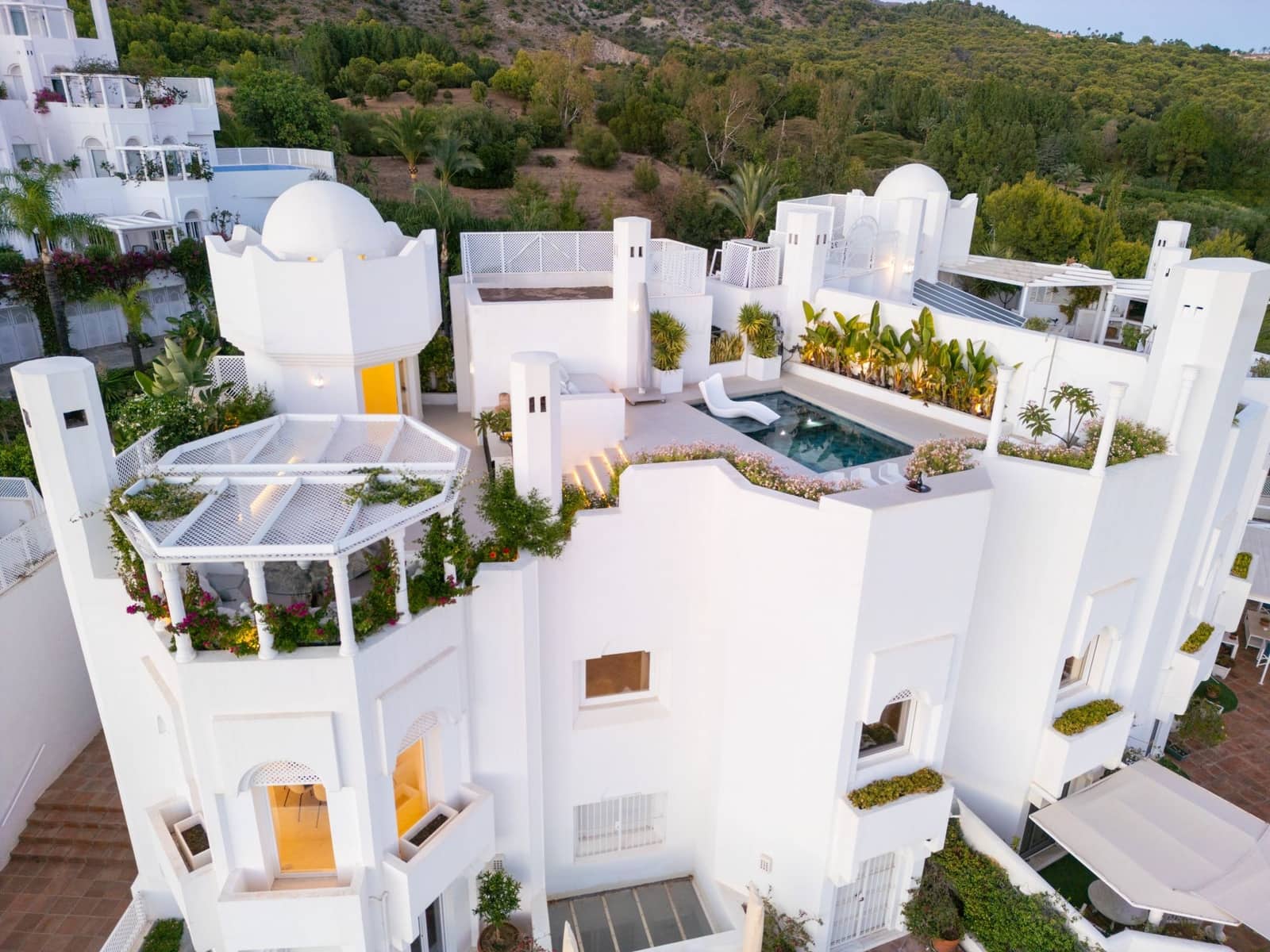 4 Zimmer Penthouse zu verkaufen in Marbella mit Pool - 2.995.000 € (Ref: 9845125)