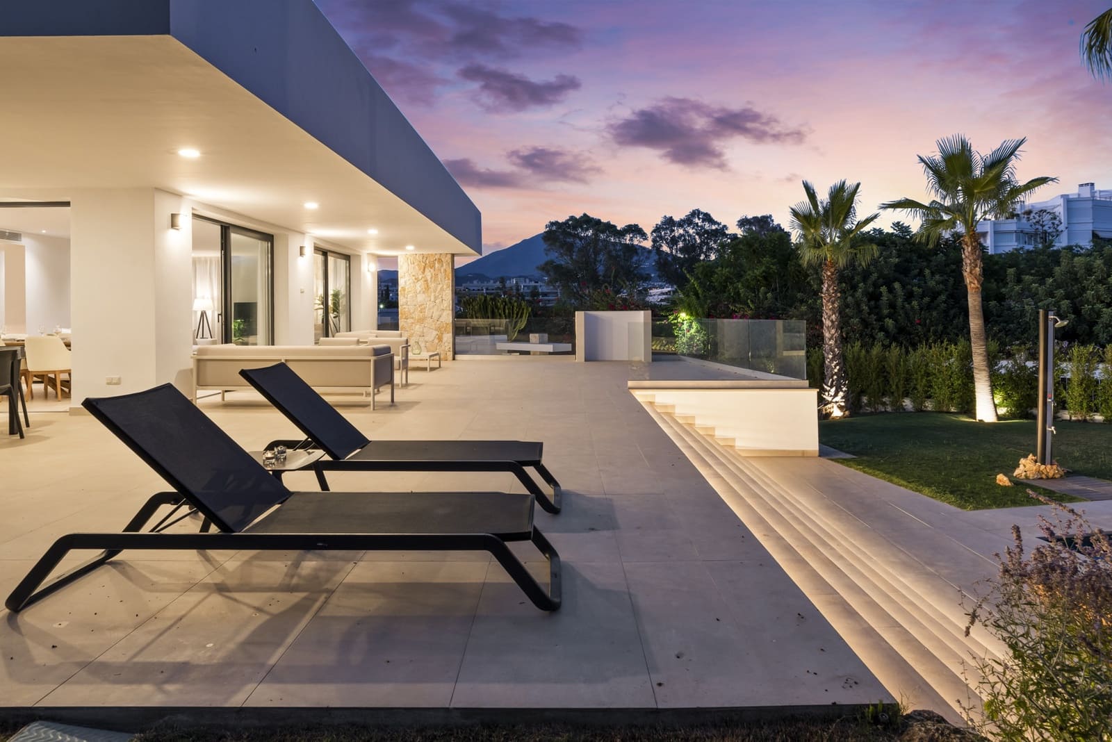 4 soveværelse Villa til salg i Marbella med swimmingpool garage - € 2.995.000 (Ref: 9845134)
