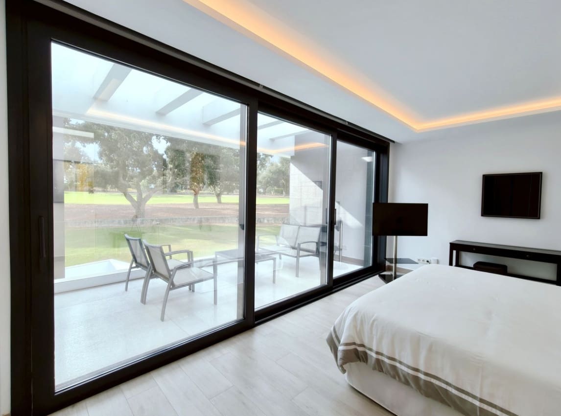 5 soveværelse Villa til salg i Sotogrande med swimmingpool garage - € 2.800.000 (Ref: 9845135)