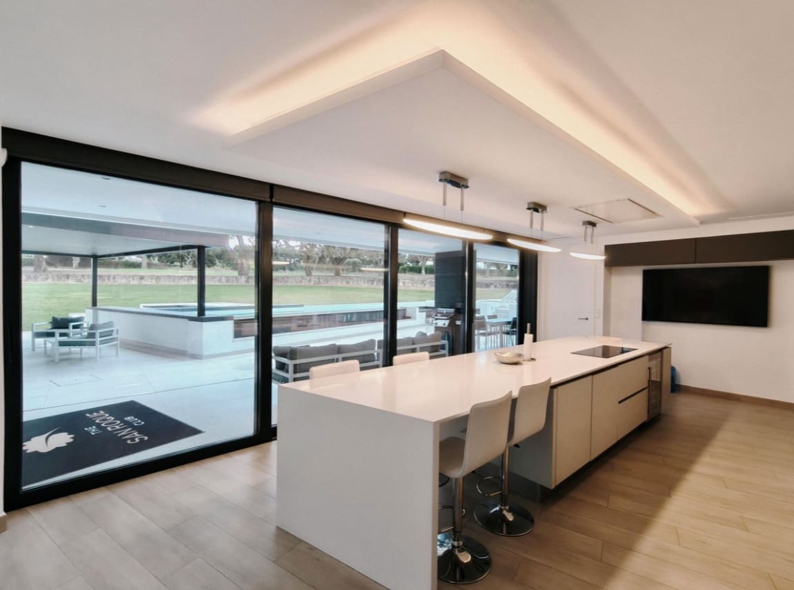 5 soveværelse Villa til salg i Sotogrande med swimmingpool garage - € 2.800.000 (Ref: 9845135)