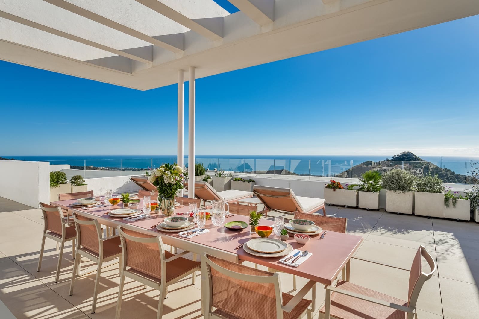 3 sypialnia Apartament na sprzedaż w Marbella z basenem garażem - 2 698 000 € (Ref: 9845137)